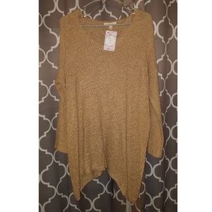 Long sleeved taupe top. NWT